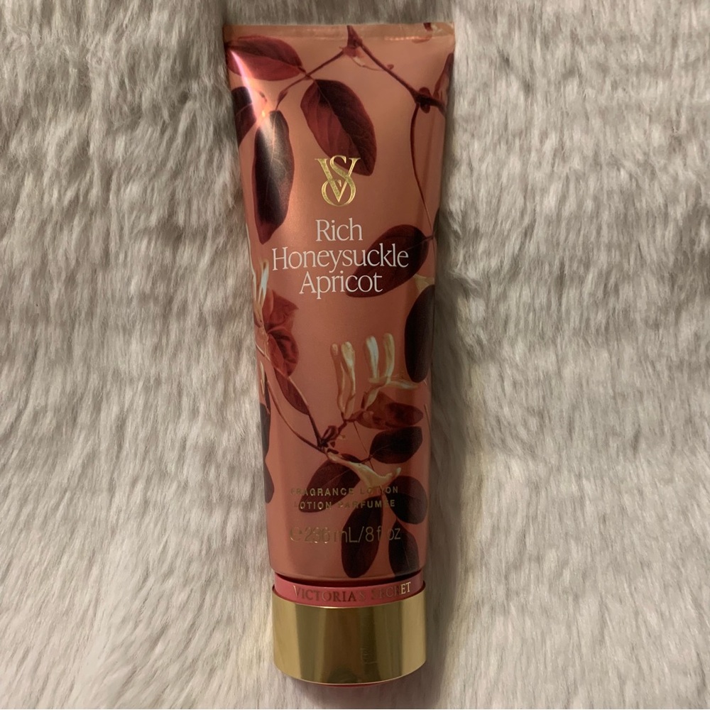 Victoria's Secret "Rich Honeysuckle Apricot" Fragrance Lotion NEW